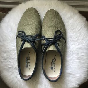 Soludos tennis shoe/flat sneaker